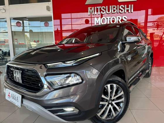 FIAT TORO 2.0 16V TURBO DIESEL RANCH 4WD AT9 FIAT TORO 2.0 16V TURBO DIESEL RANCH 4WD AT9